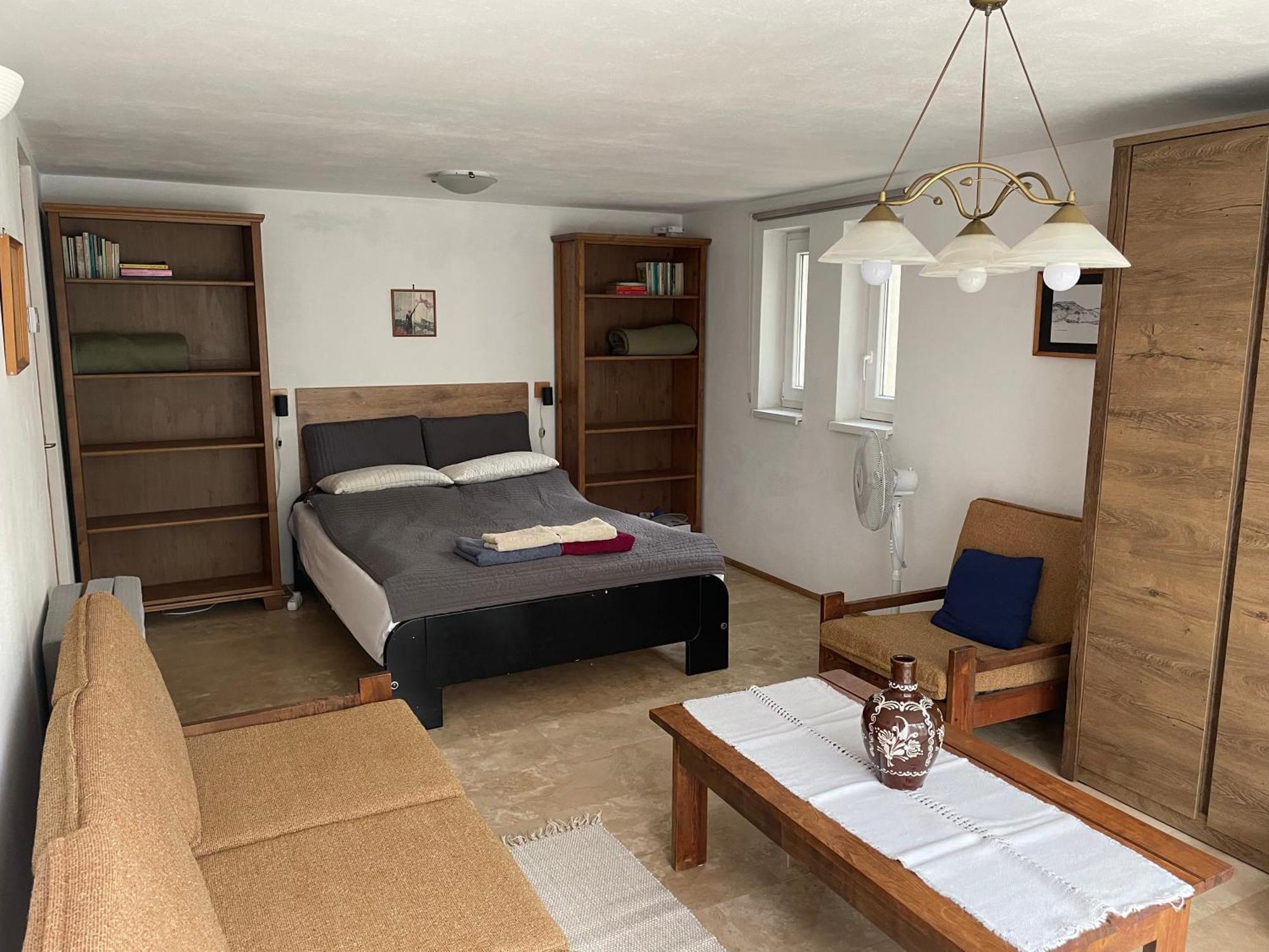 Studio Apartmanok 블로톤퓌레드 외부 사진